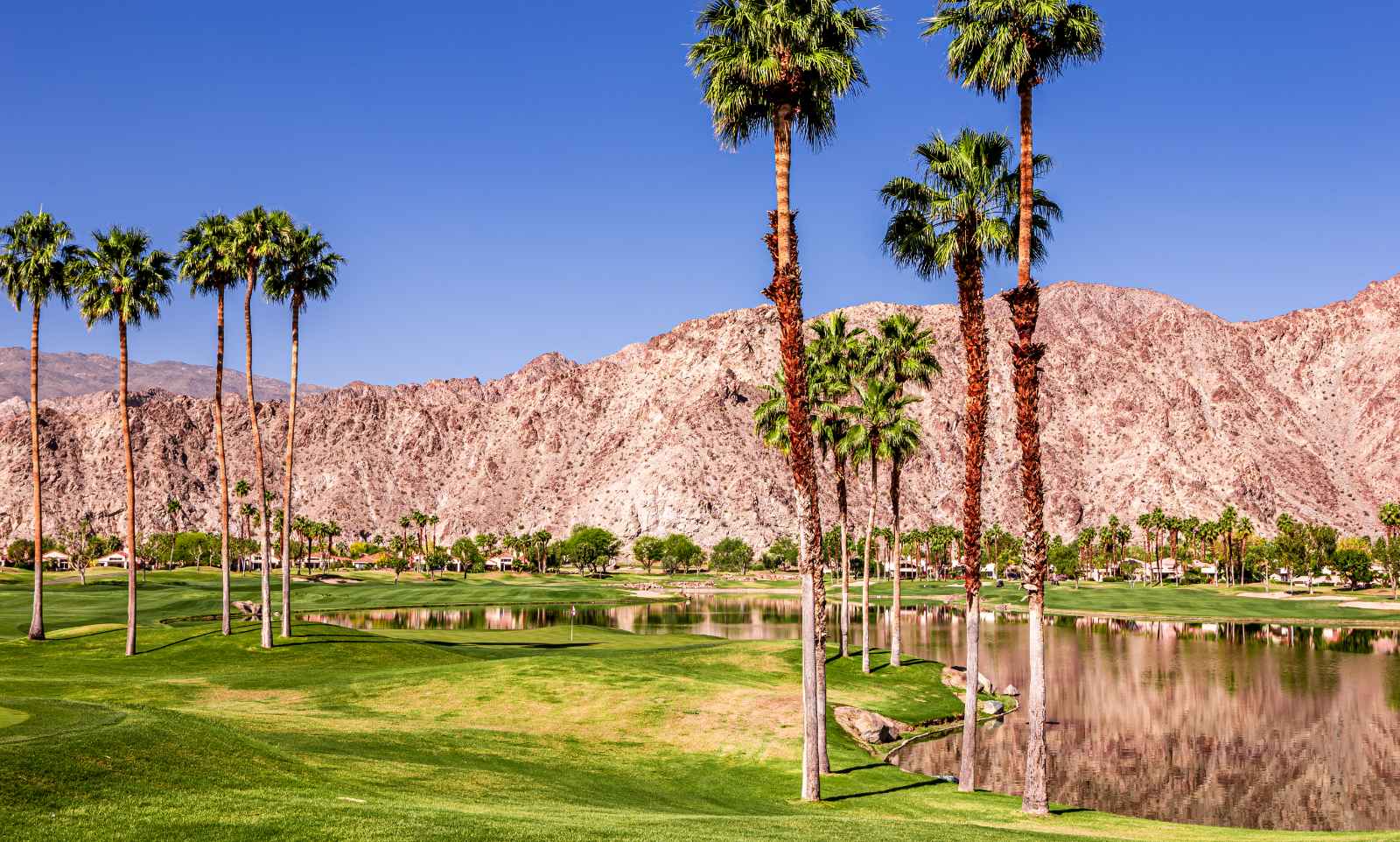 Best Places to Visit in March USA Palm Springs CA Golf Course