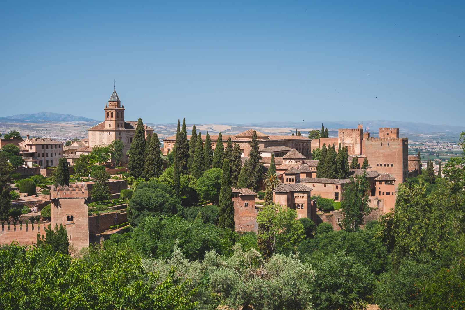 Things to do in spain Moorish Palace of Alhambra