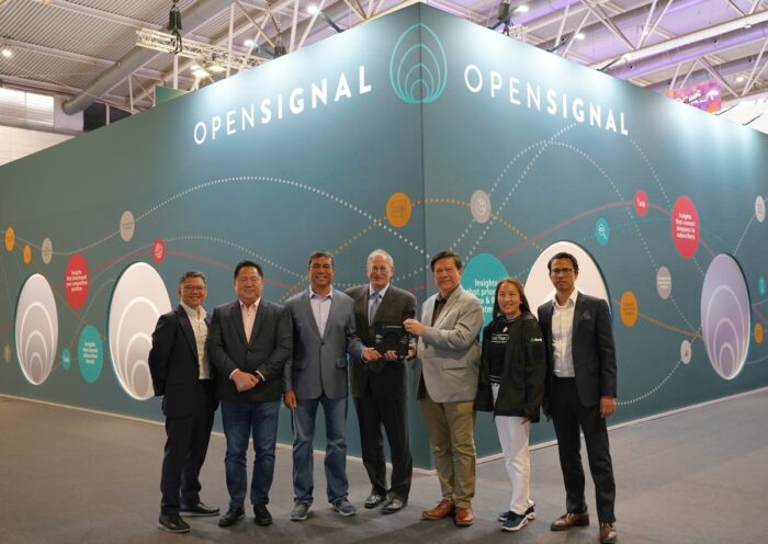 Independent analytics firm Opensignal officially awards Smart Communications, Inc. (Smart) for delivering the Philippines' best 5G Coverage and 5G Availability at the 2024 Mobile World Congress in Barcelona, Spain. In the photo are (from left): Lloyd R. Manaloto, FVP and Head of Prepaid and Content at Smart; John Y. Palanca, FVP and Head of Consumer Sales at Smart; Eric S. Santiago, FVP for Network at PLDT and Smart; Dave Isenberg, CEO of Opensignal; Alex O. Caeg, Head of Consumer Wireless Business at Smart; Kristine A. Go, SVP for Consumer Wireless Business at Smart; and Rajat Sarna, Chief Tech Procurement Strategy Advisor at PLDT and Smart.