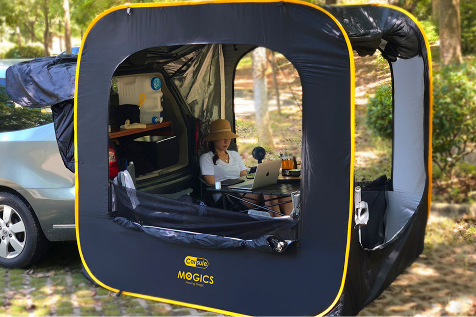 Work from Anyplace with This $299.97 'Automobile Cabin'